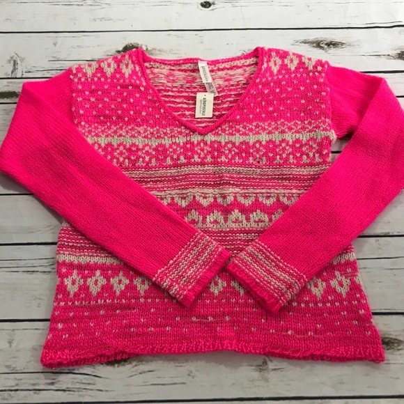 NWT Aeropostale pink sweater size Medium - Picture 1 of 5